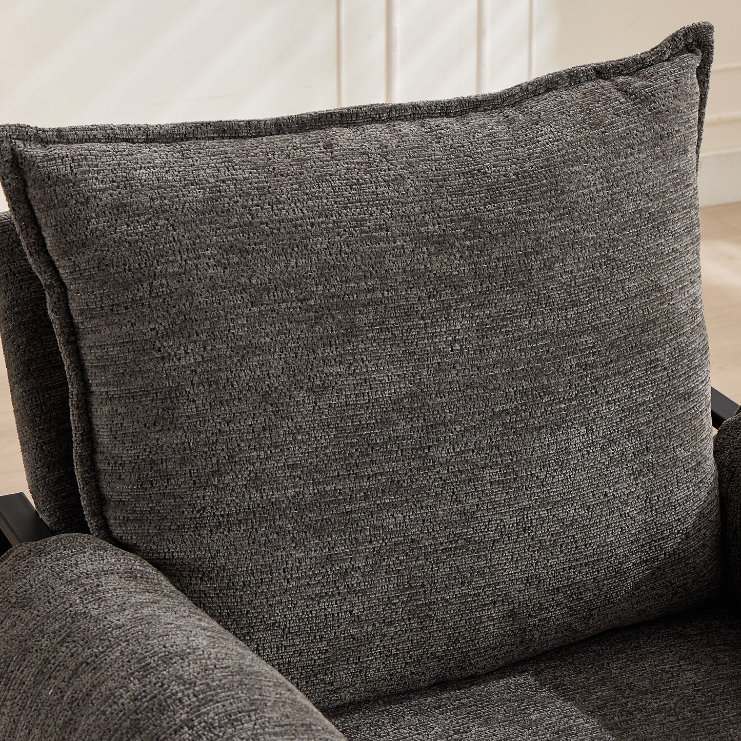 Adjustable recliner, adjustable in various angles (90°-180°), suitable for a variety of scenes, whether it is resting, games, or reading, it is an excellent choice.