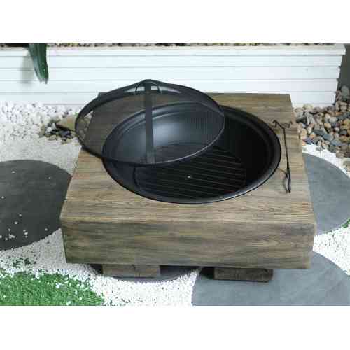 Wood-Fueled Outdoor Fire Pit with Wood Grain Design