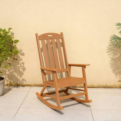Rocking chair teak color, suitable for all seasons: Outdoor lounge chair, made of sturdy HIPS material, equipped with 304 stainless steel accessories.