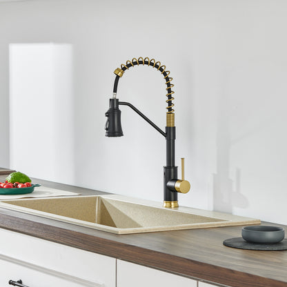 Single Handle Pull Out Sprayer Kitchen Faucet in Matte Black and Gold