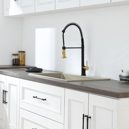 Single Handle Pull Down Sprayer Kitchen Faucet in Matte Black Gold