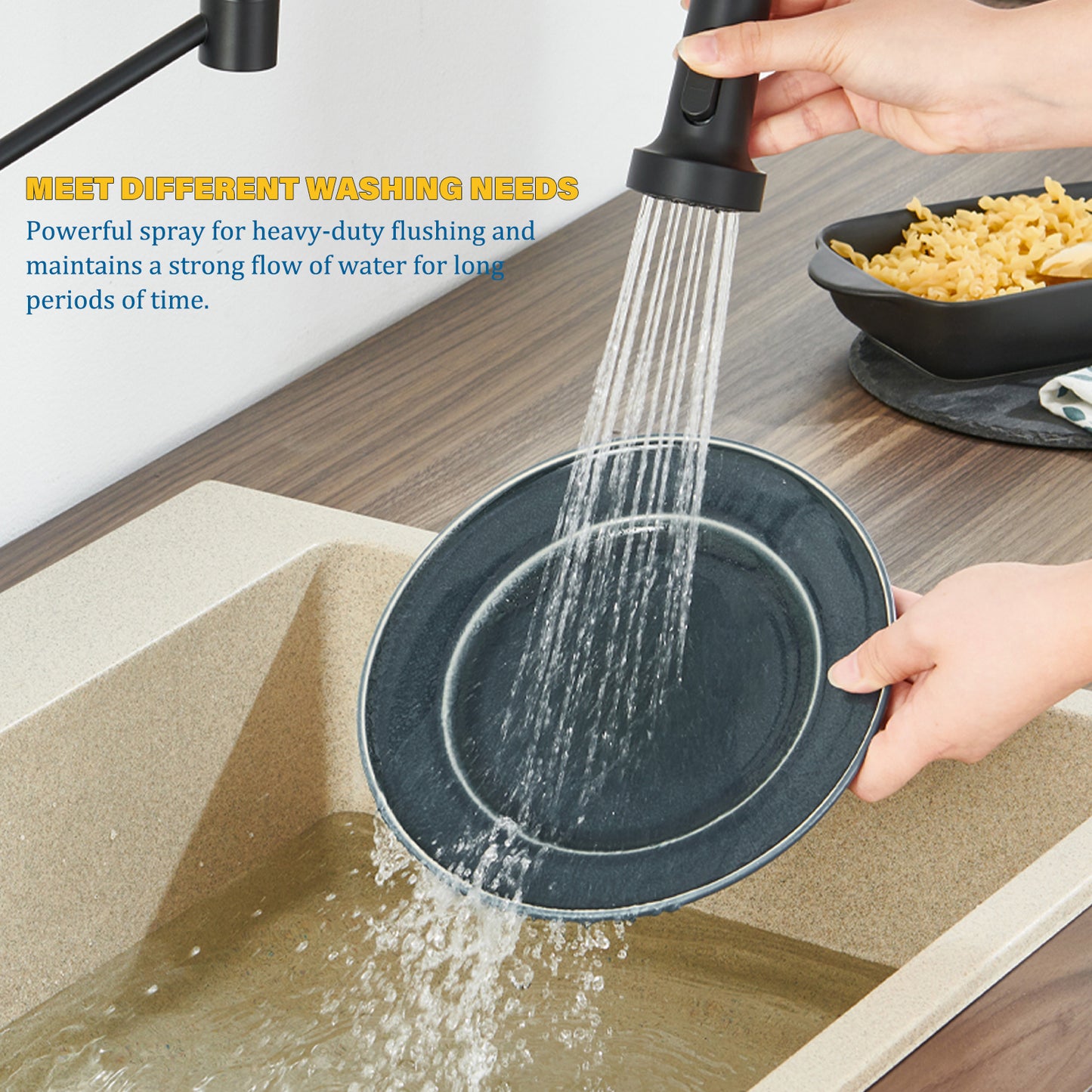 Single Handle Pull-Down Sprayer Kitchen Faucet in Matte Black