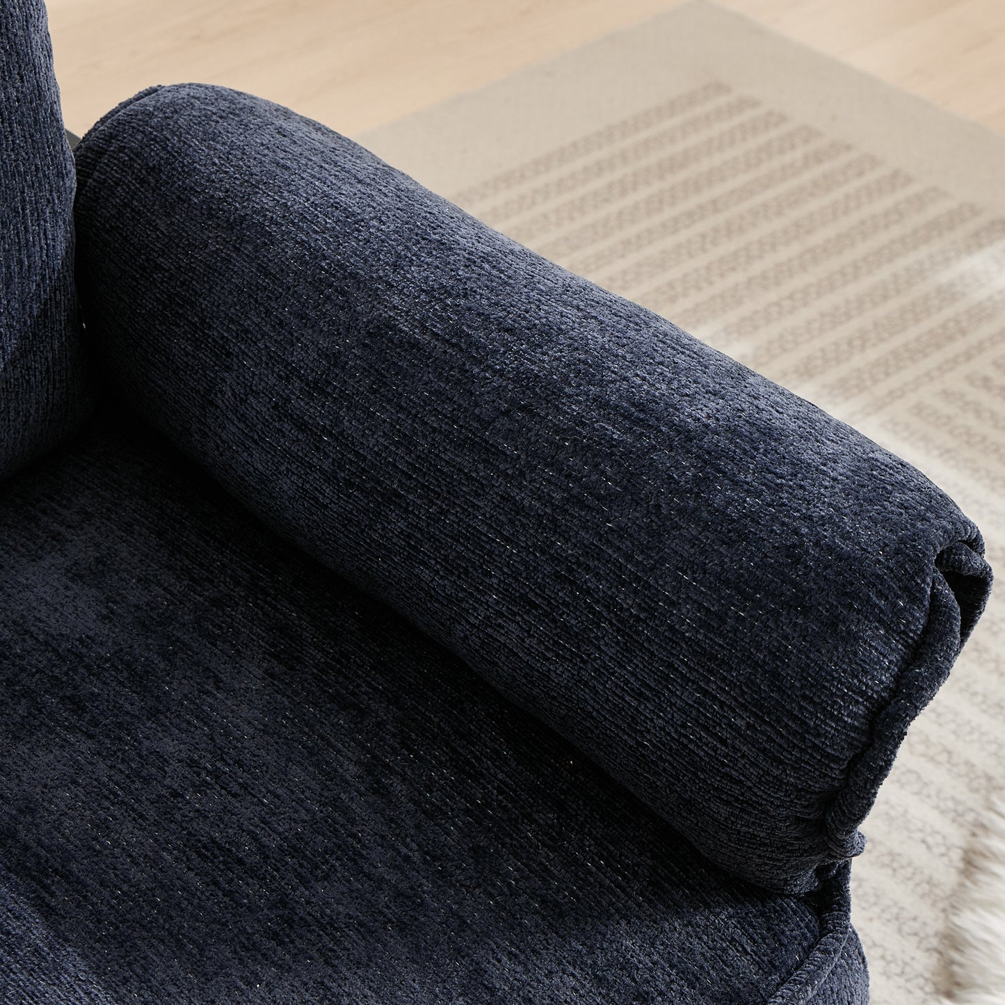 Adjustable recliner, adjustable in various angles (90°-180°), suitable for a variety of scenes, whether it is resting, games, or reading, it is an excellent choice.