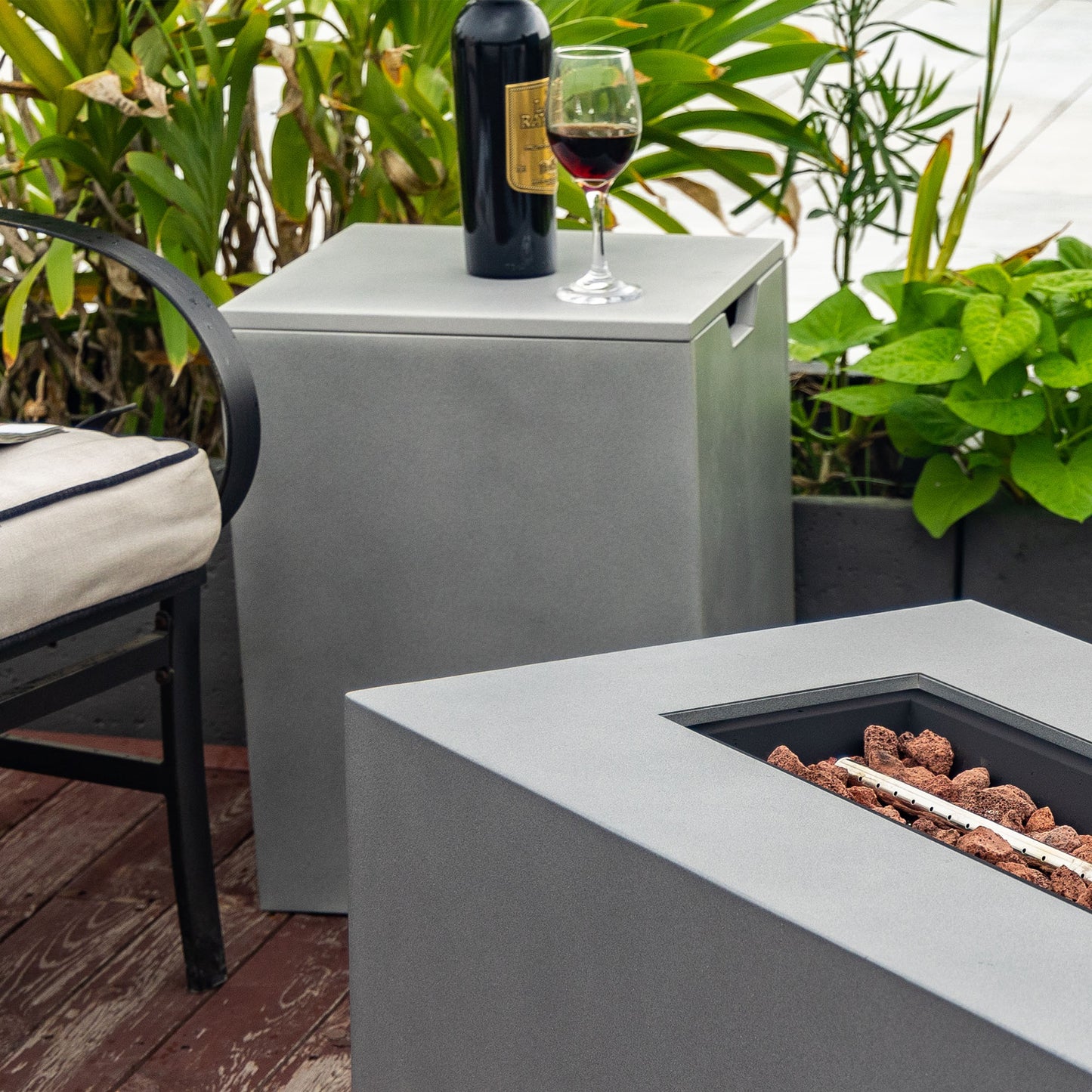 Outdoor Fire Pit Propane Fire Table with Tank Holder