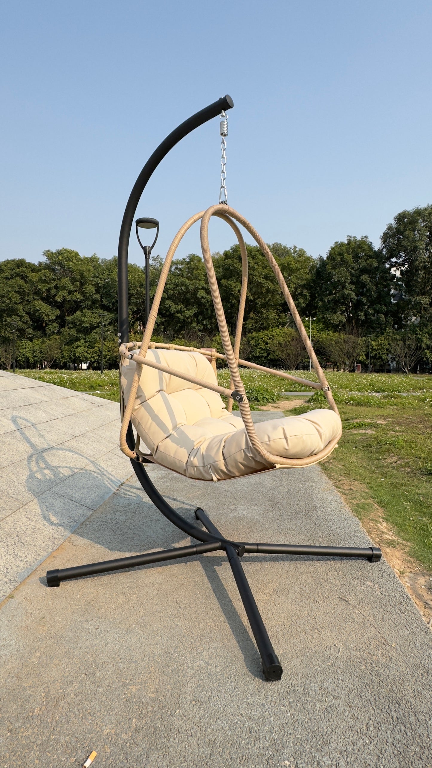 Swing Egg Chair with Stand Indoor Outdoor Wicker Rattan Patio Basket Hanging Chair with C Type bracket , with cushion and pillow,Patio Wicker folding Hanging Chair( Special construction cup holder