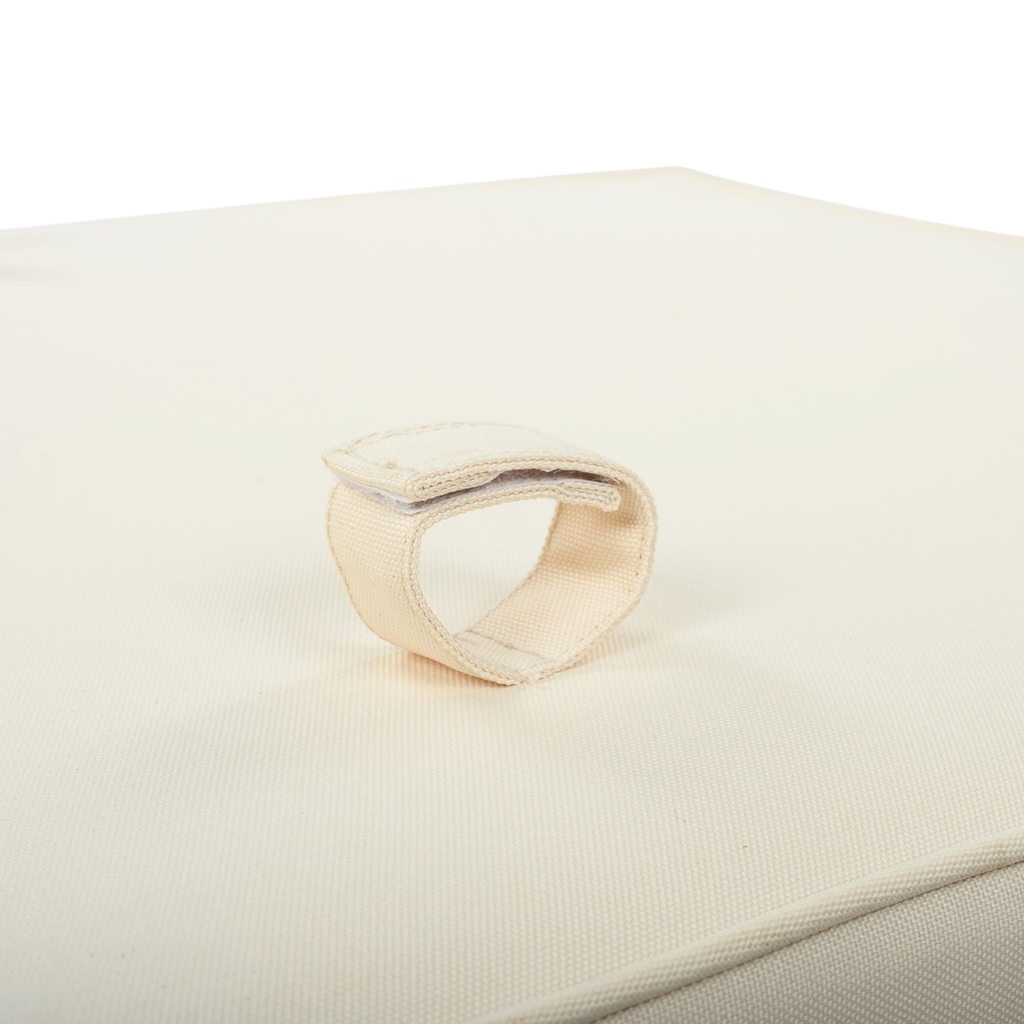 Outdoor Acacia Wood Club Wooden Armchair with Cushions (Set of 4), Conversation Set,Suitable For Outdoor Gatherings,Teak Finish,Beige Cushion