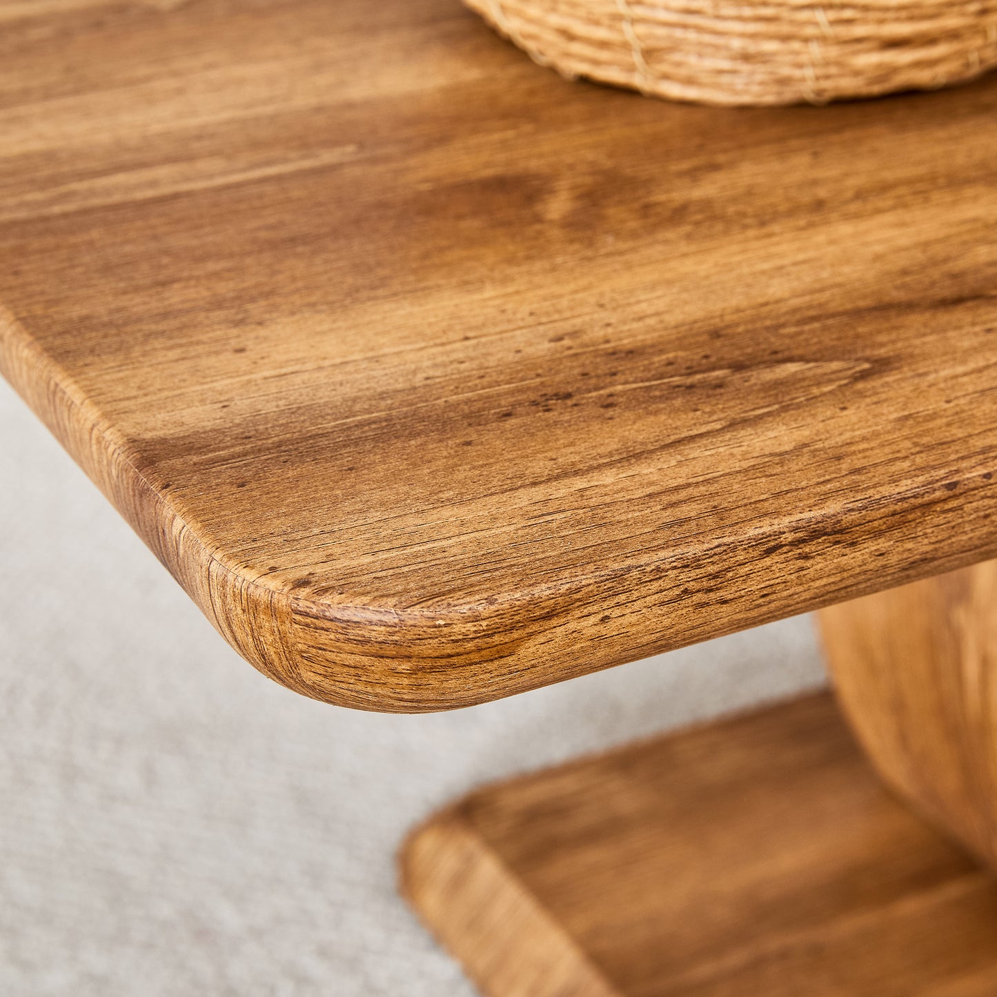 Modern simple luxury rectangular coffee table in wood color. The computer desk. The game table. Suitable for dining room, living room, terrace, kitchen. 47 "x 25.6" 18"