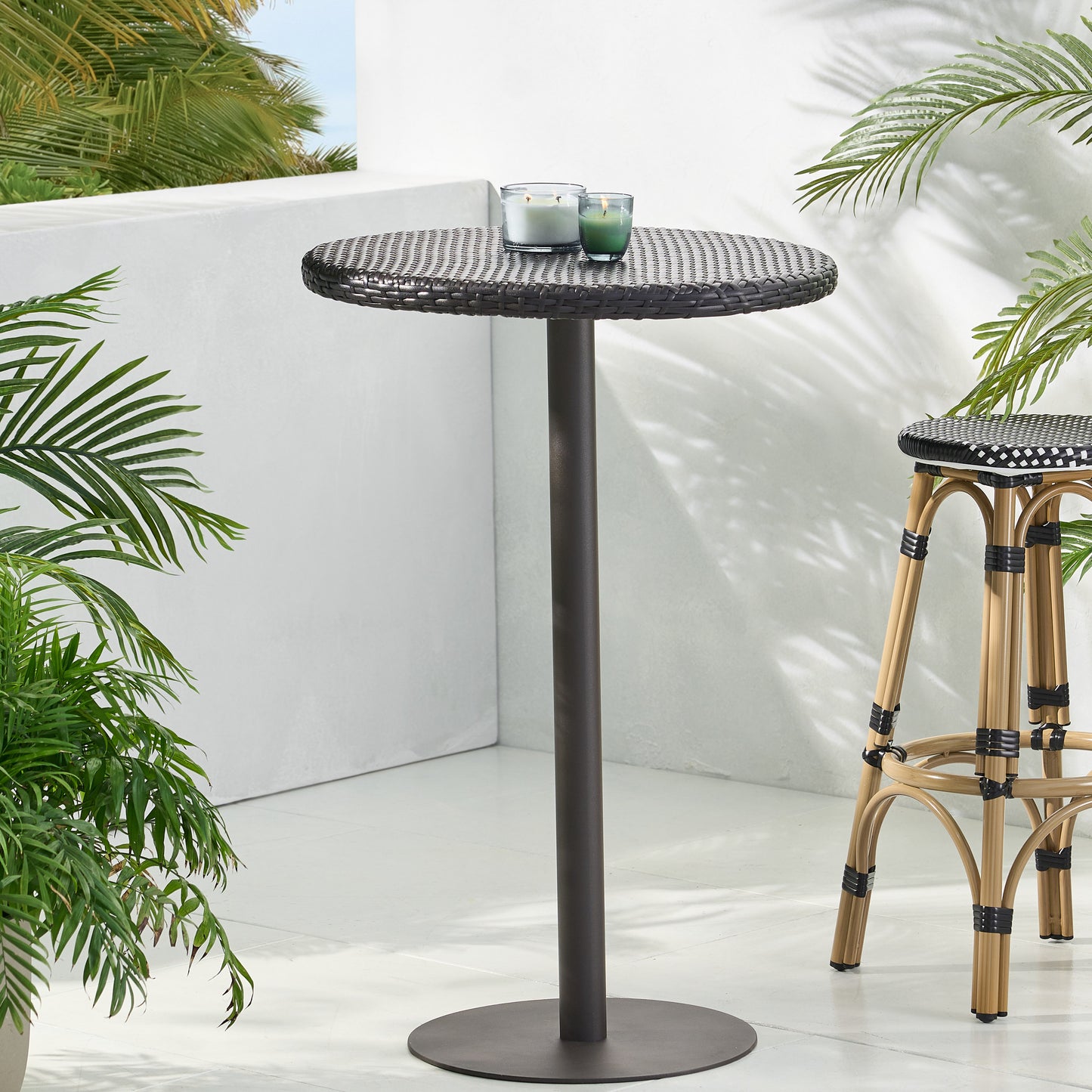 Outdoor 26" Round PE Rattan Bar Table, Multibrown